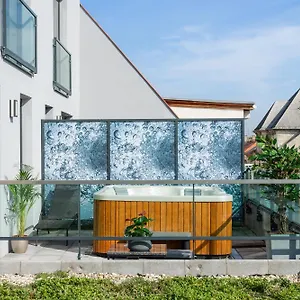 Onyx Luxury Hungary